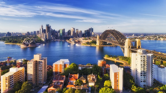 Sun shines over Sydney Harbour