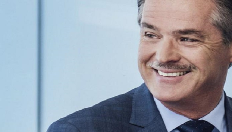 Portrait de Peter Hall